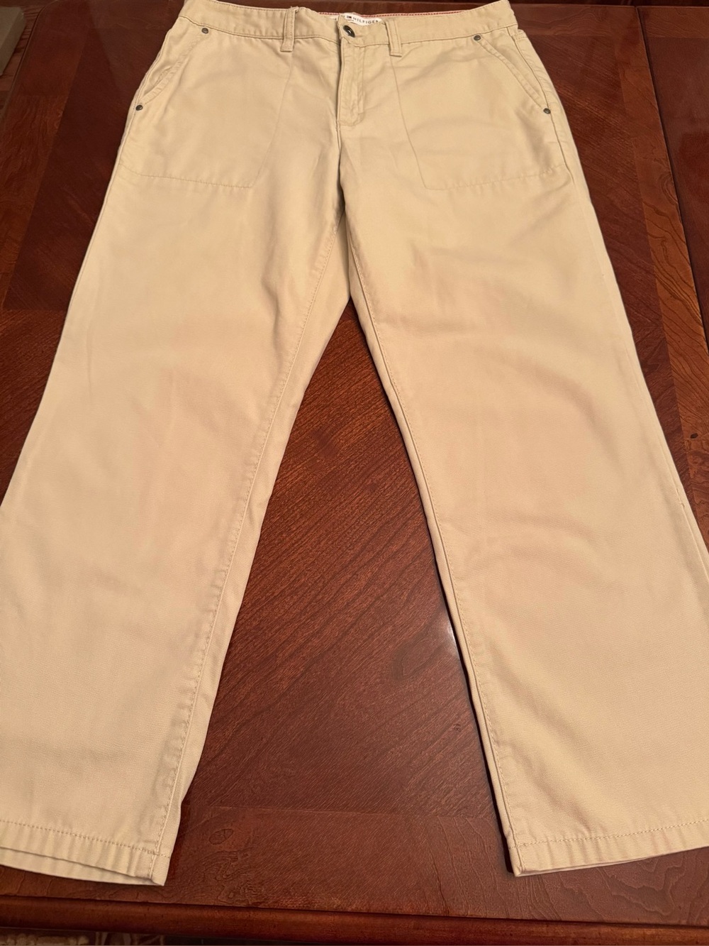 Tommy Hilfiger Capris 100% Cotton Beige Capris Size - 8